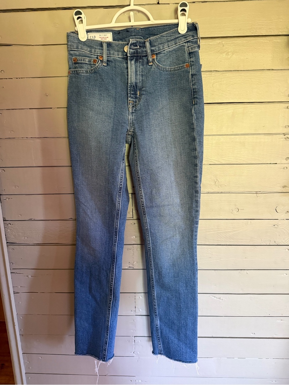 GAP Women's vintage Skinny Jeans in Medium Blue Wash